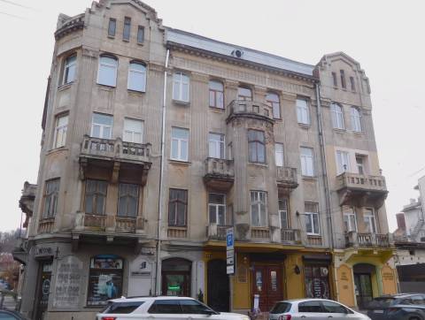Суд повернув у комунальну власність приміщення у будинку на Куліша