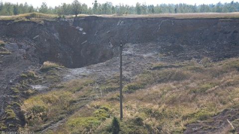 На Львівщині збудують нову дорогу через обвал землі біля Стебника