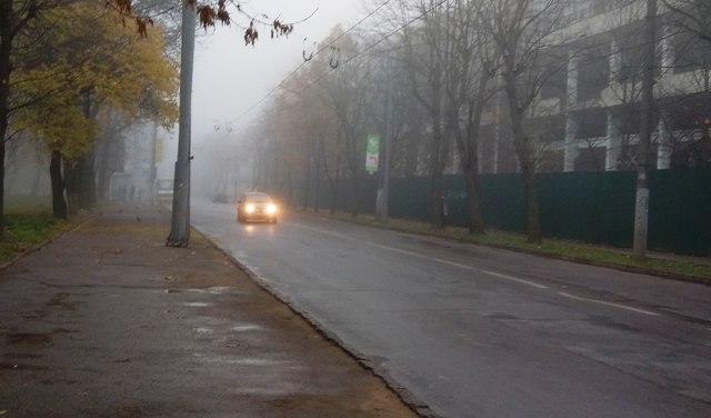 Зміни до ПДР: пішоходів зобов’язали використовувати світловідбивачі