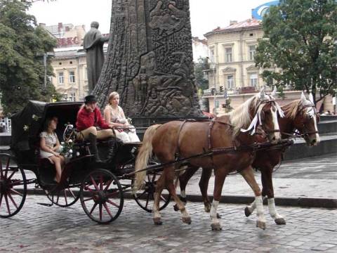Погода на вихідні: дощова субота і сонячна неділя