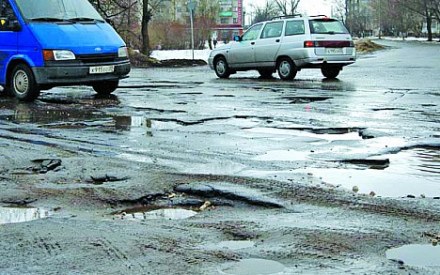 На Львівщині не встигли полатати дороги до Водохреща