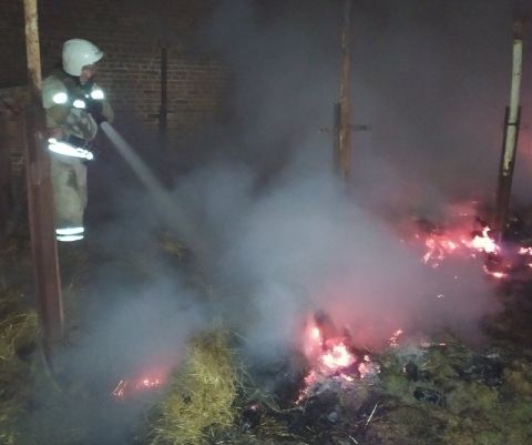 На Радехівщині внаслідок пожежі згорів дах будинку та 3 тонни сіна