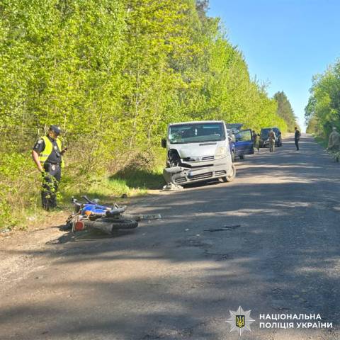 На дорозі Великі Мости – Белз у ДТП постраждали мотоцикліст та його пасажир
