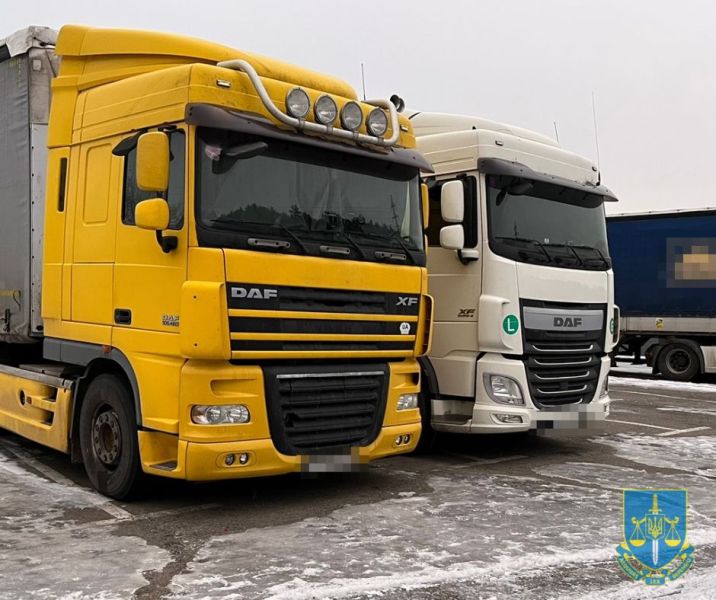 На Львівщині затримали вантажівки з контрабандним товаром на 45 мільйонів гривень