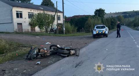 На Самбірщині у ДТП посраждали водій та пасажир мотоцикла