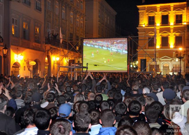 У Львові затвердили правила поведінки в офіційній фан-зоні ЄВРО-2012