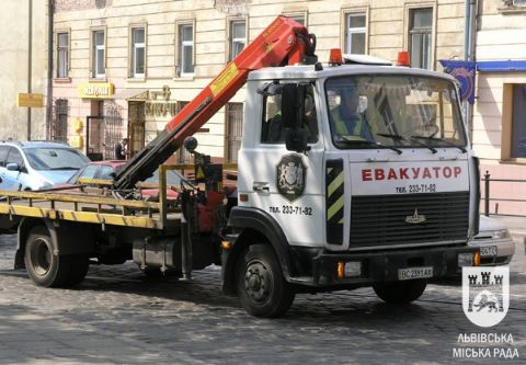 У Львові евакуатори перемістили вже 315 автомобілів з початку року