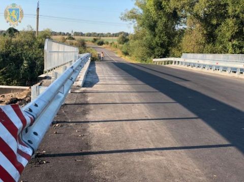 Ремонт мостового переходу завершили на Пустомитівщині