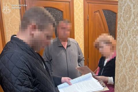 Викладачох двох львівських вишів викрили на хабарях від студентів за допомогу в ухиленні від мобілізації