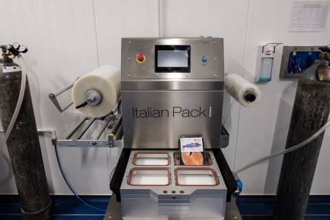 На Яворівщині відкрили завод із переробки риби