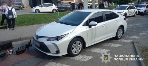 За добу у Львові в ДТП постраждали двоє підлітків на електросамокатах