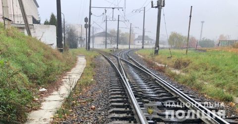 У Львові на залізничній колії виявили мертвого чоловіка