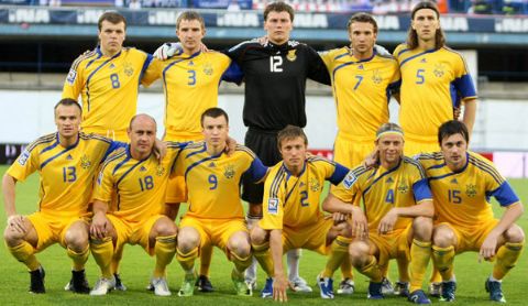 Збірна України піднялася на сходинку у рейтингу ФІФА і випередила росіян