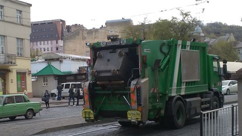 ЛОДА відтерміновує вивезення сміття зі Львова ще на день