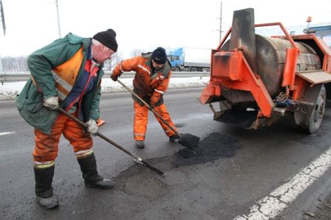 На Львівщині залатали понад 12,5 тис. м2 ямковості