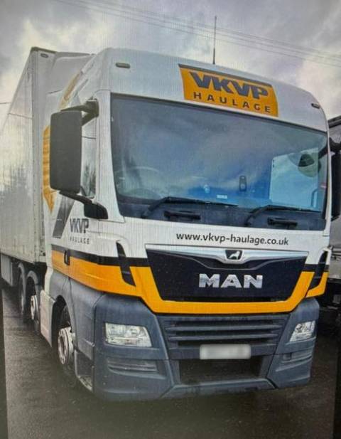 У Шегинях виявили вантажівку MAN, яку намагались ввезти в Україну під виглядом гуманітарної допомоги