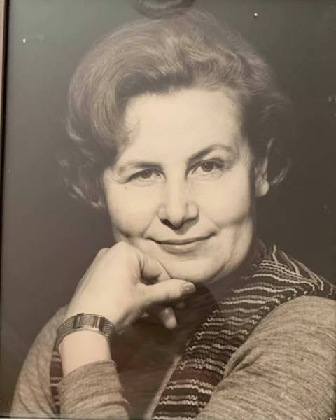 Неоніла Шпак, дружина Ростислава Братуня 