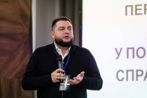 Дружина Холода купила BMW X3 та квартиру у Львові