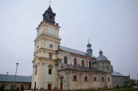 У Підкамені відреставрували аварійну вежу Монастиря домініканців