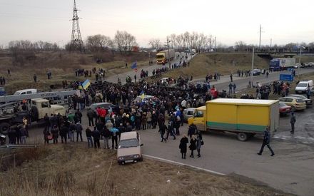 Стрияни заблокували міжнародну трасу Київ-Чоп