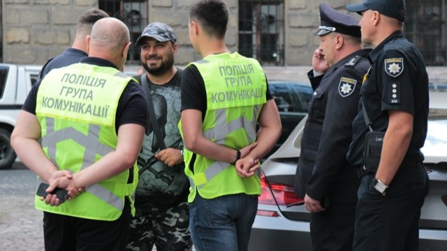 На Львівщині заступника голови однієї з районних рад та голову сільради затримали на хабарі