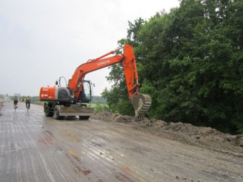 На Львівщині розпочався ямковий ремонт доріг