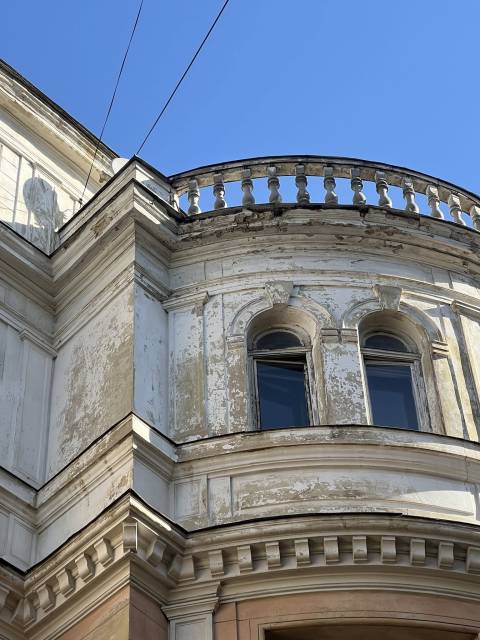 Суд зобов'язав власників готелю Жорж відремонтувати пам'ятку архітектури