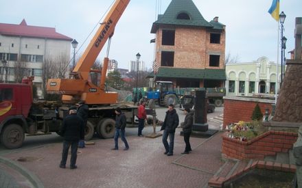 У Трускавці демонтували пам'ятник І. Франку