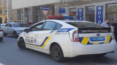 Патрульні затримали п'яного львів'янина, якого пів року позбавили водійських прав