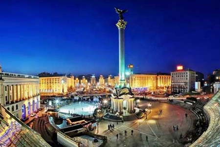 Близько 30 тисяч людей їдуть зі Львова на Євромайдан у Києві