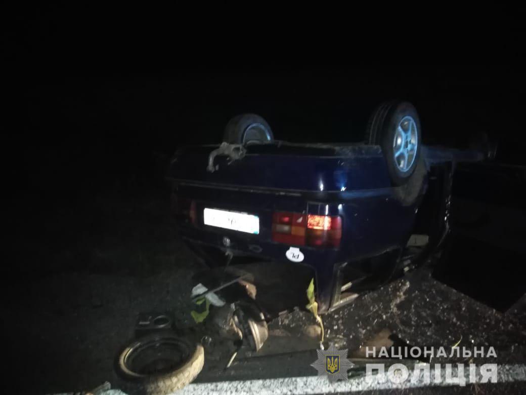 У Кам’янка-Бузькому районі авто з'їхало у кювет: травмувались 5 людей