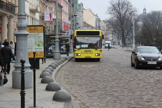 Міськрада виділила 15 мільйонів для перевезення пільговиків у львівських маршрутках