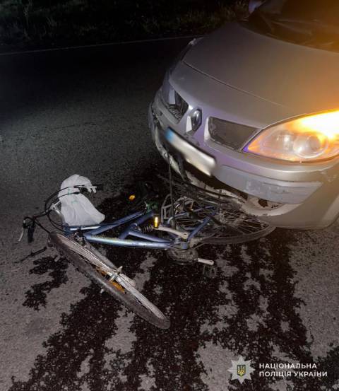 На трасі  Львів – Жовква – Ковель водійка Renault Megane на смерть збила велосипедиста