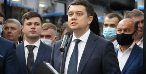 16 нардепів з Львівщини не підтримали відставку Разумкова