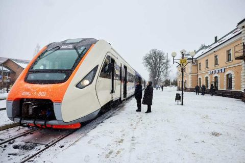 Укрзалізниця запускає Буковельський експрес зі Львова