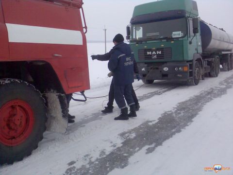 Рух для вантажних автомобілів по трасі “Київ-Чоп” обмежений
