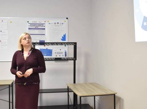 Садовий у вересні преміював Довжик на майже 120 тисяч гривень