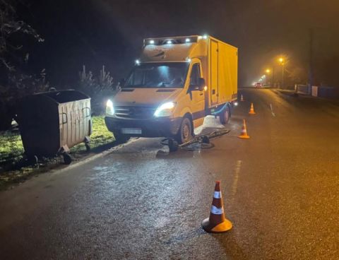 На Львівщині водій Mercedes-Benz збив велосипедиста